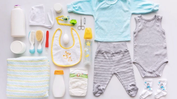 yenidoğan için kıyafetler